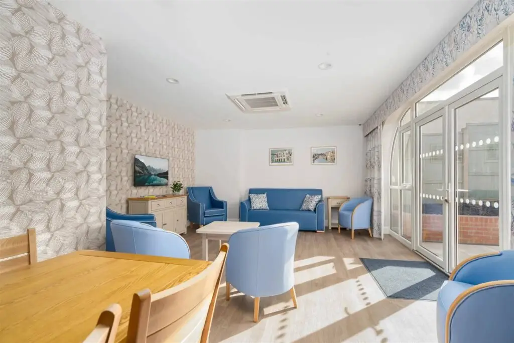 Former 22 bed care home Stamford